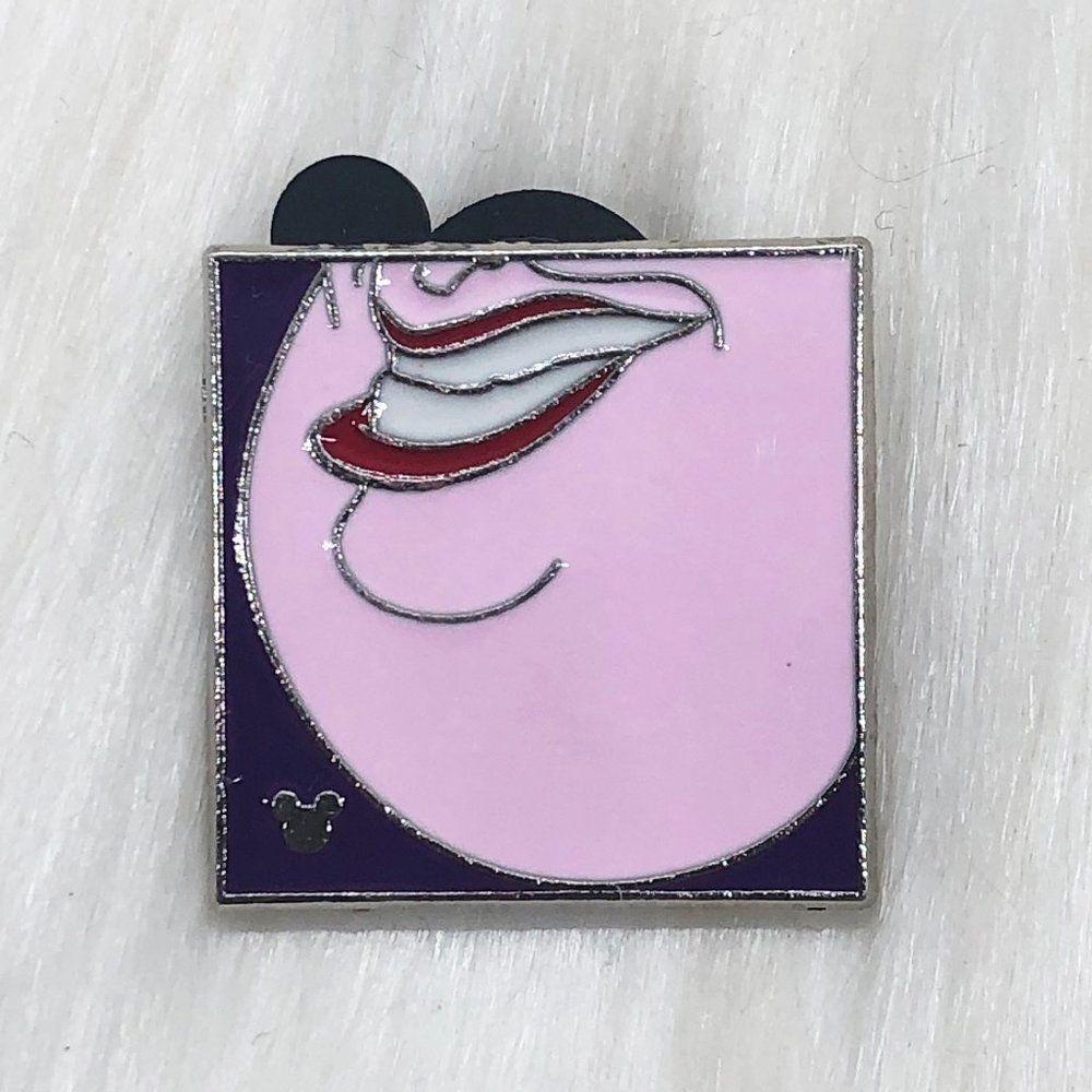 🔮 5/$25 Disney Smiling Villains The Little Mermaid Ursula Pin